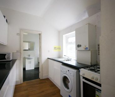 3 bedroom terraced house to rent - Photo 5