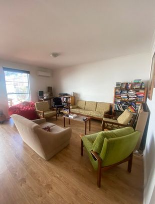 Fitzroy North - Photo 1