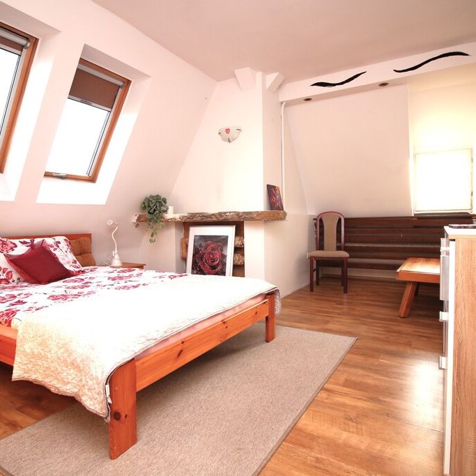 4-pokojowe mieszkanie na wynajem - ul. Bydgoska - Zdjęcie 1