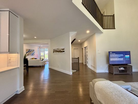 For Lease - 561 Honeylocust Avenue, Kanata, Ontario - Photo 1