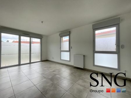 T2 AVEC TERRASSE, JARDIN ET PARKING - Photo 2