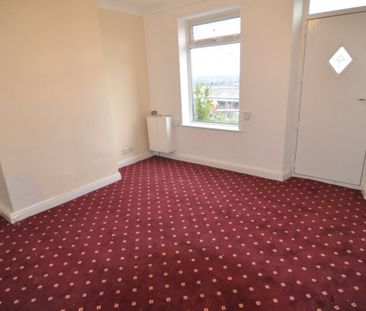 2 bed Terraced - To Let - Photo 6