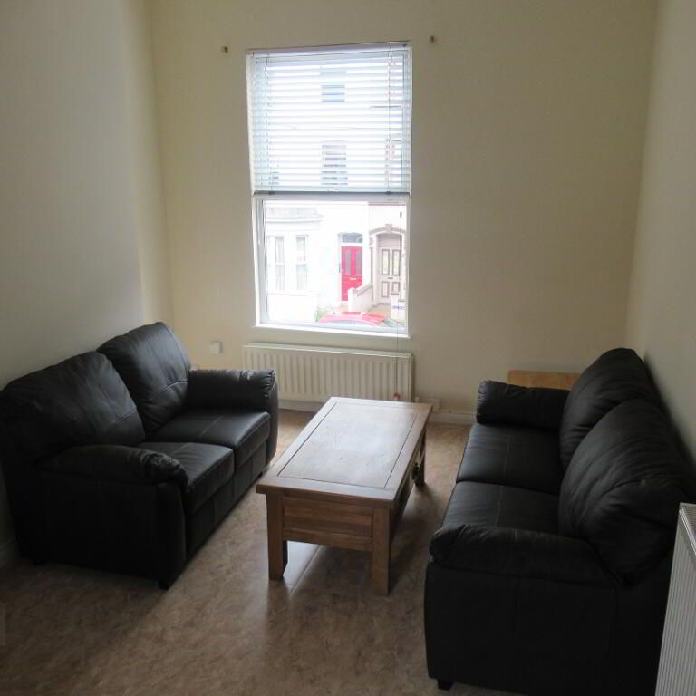 Unit 2, 14 Cromwell Road, Belfast, BT7 1JY - Photo 1