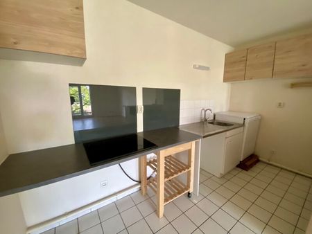 Location Appartement 3 Pièces 65 m² - Photo 4