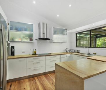 THREE BEDROOM FAMILY HOME WITH NATURE AT ITS DOORSTEP - Photo 2