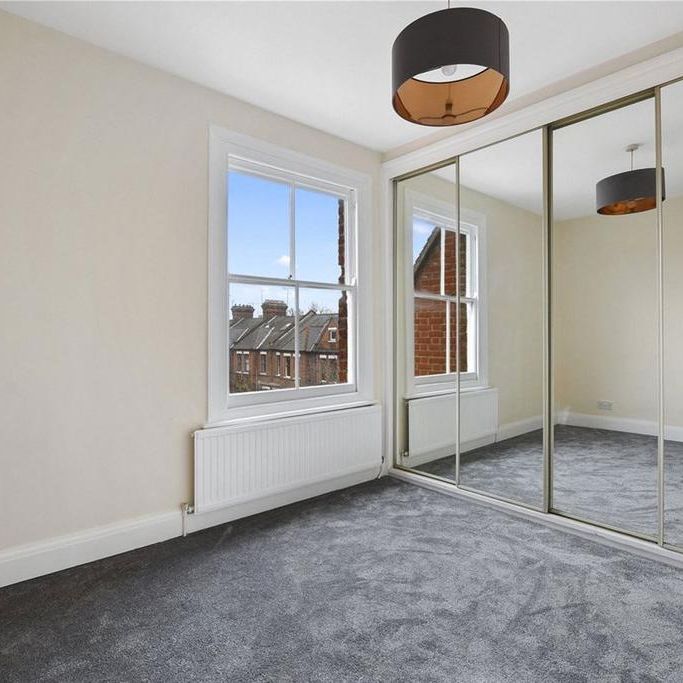 2 bedroom flat to rent - Photo 1