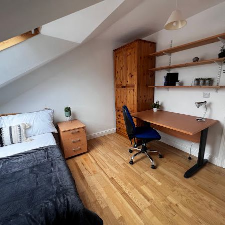 Room 9 Available, 12 Bedroom House, Willowbank Mews – Student Accommodation Coventry - Photo 1