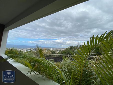 Location Appartement 1 pièce 32m² ST DENIS 97400 - Photo 4