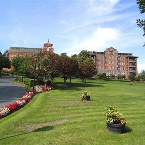 Chasewood Park, Sudbury Hill, Harrow On The Hill, HA1 - Photo 2