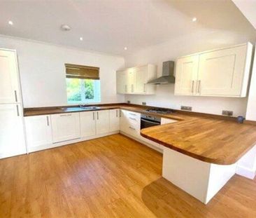 Waterloo Road, Freemantle, SO15 - Photo 3