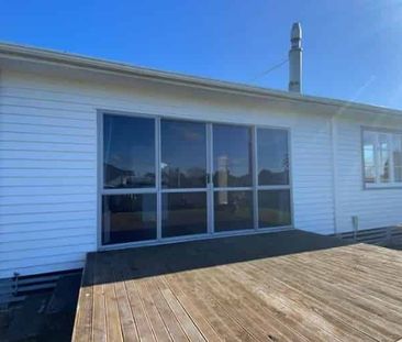 Low maintenance 3 bedroom - Photo 4