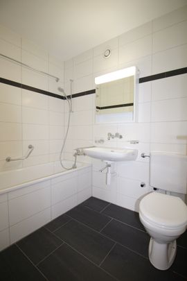 "Sanierte Familienwohnung mit toller Aussicht" - Foto 1