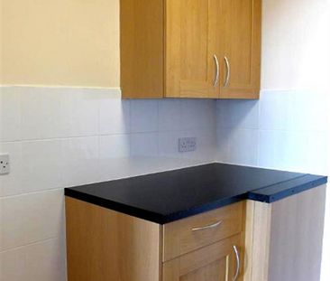 1 bedroom retirement property to rent - Photo 4