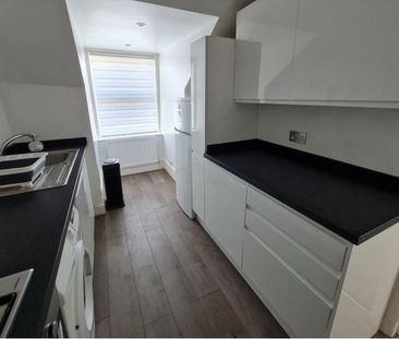 1 Bed Flat, Grosvenor Road, W4 - Photo 5