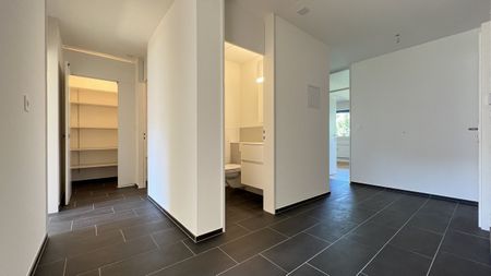 Urbanes Wohnen im Grünen: 2019 sanierte 3-Zimmerwohnung in Muttenz - Photo 4