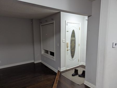 For Lease - 28 Hettersley Drive, Ajax, Ontario - Photo 2