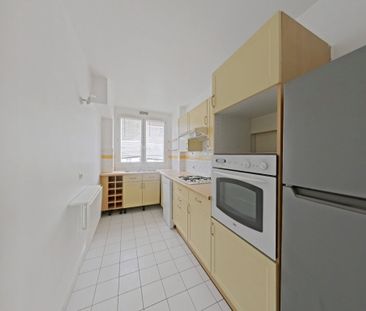 Location Appartement 2 pièces 52m² PARIS 15ème - Photo 1