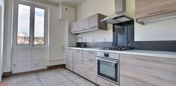 T2 CHAMALIERES TRAVERSANT AVEC CUISINE EQUIPEE - Photo 2