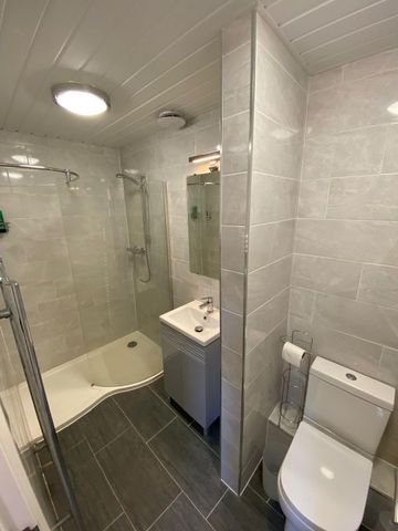 109 Storer Road - Brand New 4 Double Rooms & 2 BathroomsLoughborough - Photo 4