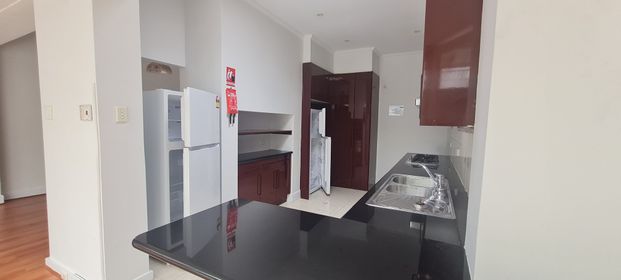 Hawthorn East - Photo 1