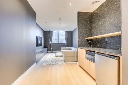 For Lease - 395 Square One Drive Unit# 806, Mississauga, Ontario - Photo 4