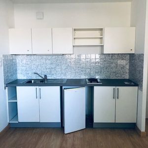 Location Appartement 1 pièce 25m² CHATEAUBRIANT 44110 - Photo 3