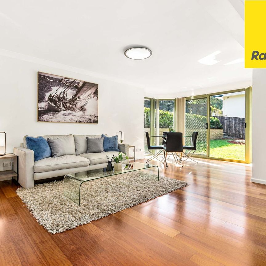 Large Private Studio - Walk to Buses & Trains - Photo 2