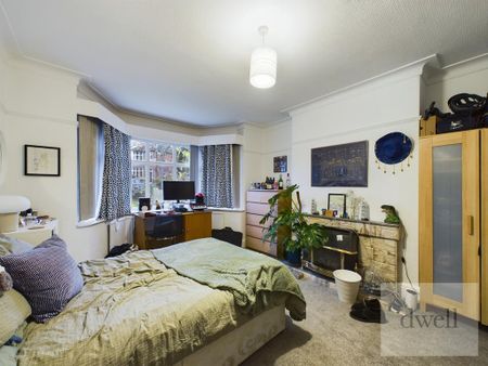 5 bedroom semi-detached house to rent - Photo 5