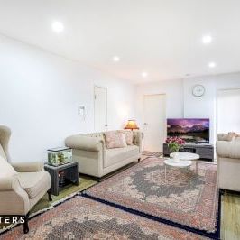 Where Luxury meets Convenience - Photo 1