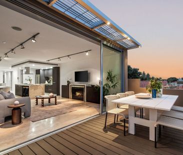 Exclusive 240sqm (approx.) Whole Floor Boutique Penthouse Offering ... - Photo 3