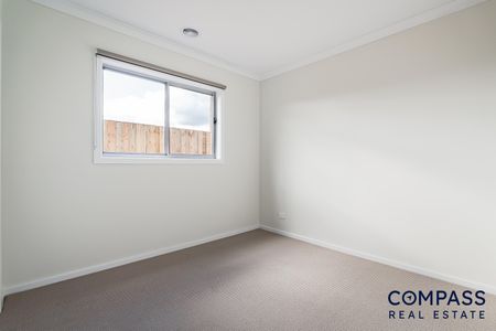 47 Margaretta Circuit, Mickleham VIC 3064 - House For Rent | Domain - Photo 3