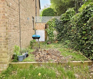 1 bedroom end of terrace house to rent - Photo 2