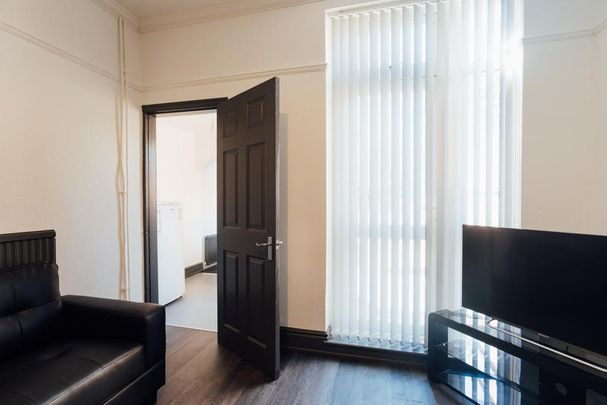 5 bedroom house to rent - Photo 1