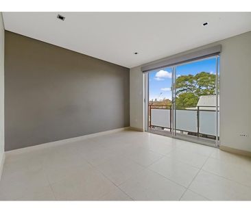 Suave Studio with City Views - Photo 1