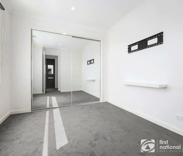 Spacious Home with Generous Backyard & Modern Comforts - Photo 5