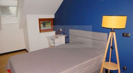 005MW Chełmiec, bezczynszowe mieszkanie na wynajem, pow. 80 m2, I piętro/ poddasze, 3 pokoje, balkon, miejsca postojowe. Cena 3000 zł - Фото 3