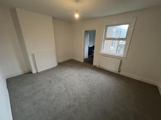 2 bedroom house to rent - Photo 1