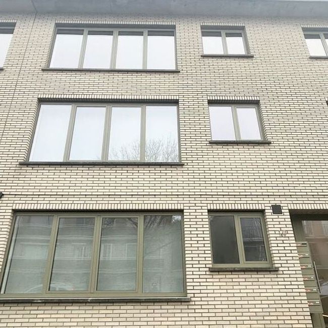 Appartement te huur in Edegem voor € 1.100 met 2 slaapkamers - Photo 1