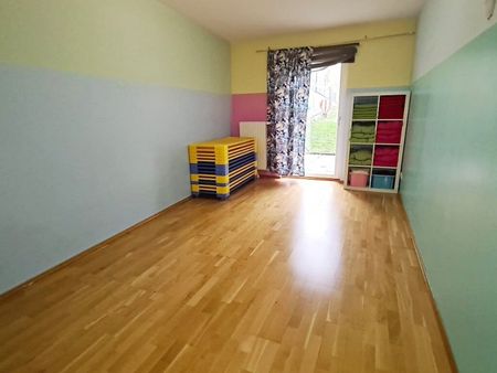 UNBEFRISTET, HOFRUHELAGE, 106 m2 Neubau mit 41 m2 Terrasse, Wohnküche, 3 Zimmer, Wannenbad, Parketten, gefördert - Photo 3