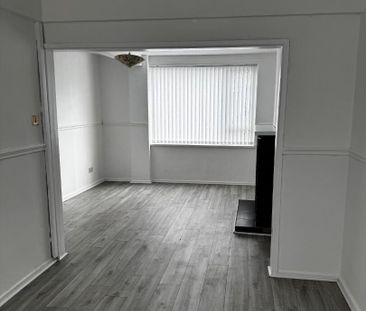 16 Princes Drive Newtownabbey, BT37 0AZ - Photo 3