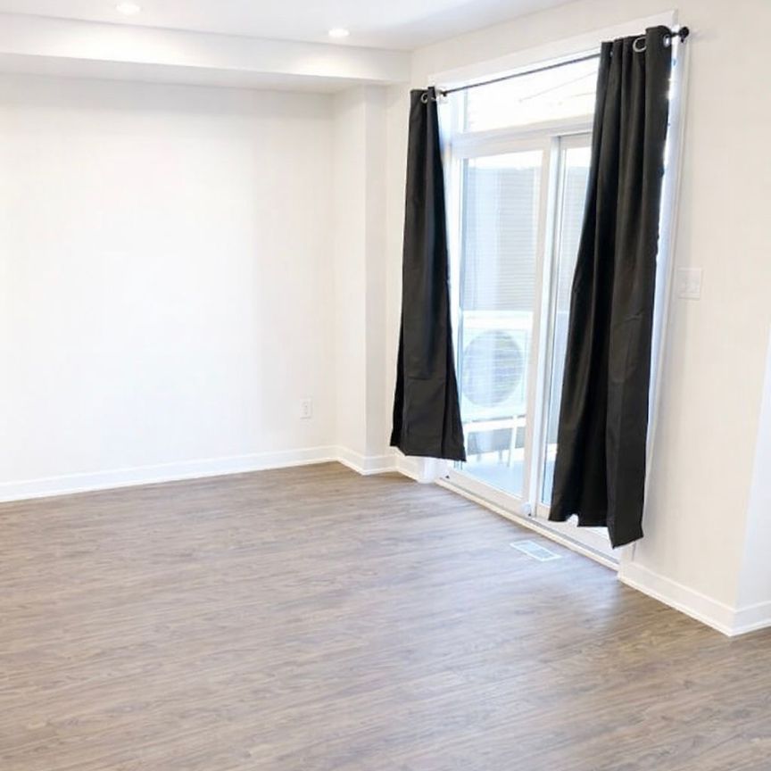 For Lease - 412 Jewelwing Private, Blossom Park - Airport and Area, Ontario - Photo 1