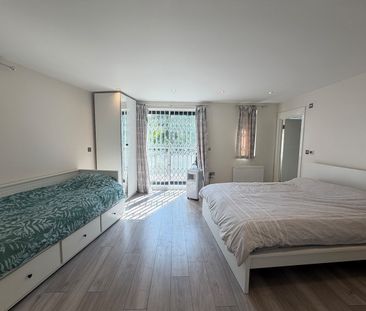 Room in a Shared House, Mapesbury Road, NW2 - Photo 4