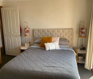 ***UNDER APPLICATION*** FANTASTIC LOCATION, SPACIOUS HOMELY UNIT! - Photo 5