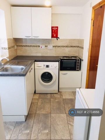 Studio to rent - Photo 5