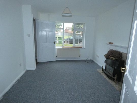 2 bedroom terraced house to rent - Photo 1