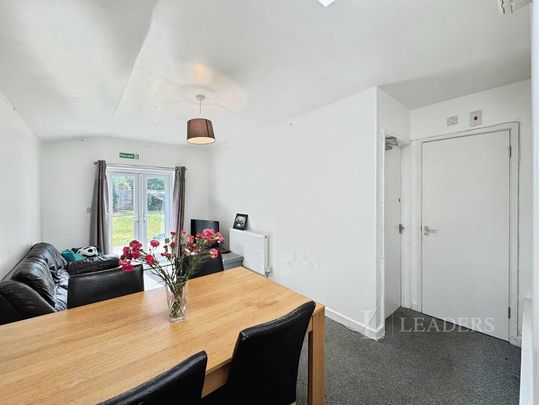 5 bedroom terraced house to rent - Photo 1