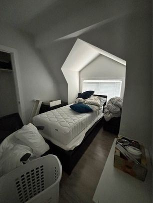 73 Blackburn - Photo 1