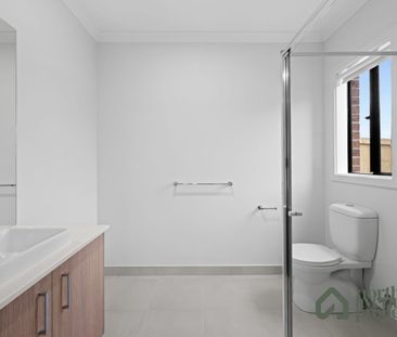 Stylish Family Living in a Prime Fraser Rise Location - Photo 4