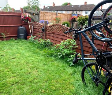 2 Bed End Terrace, Croydon, CR0 - Photo 1