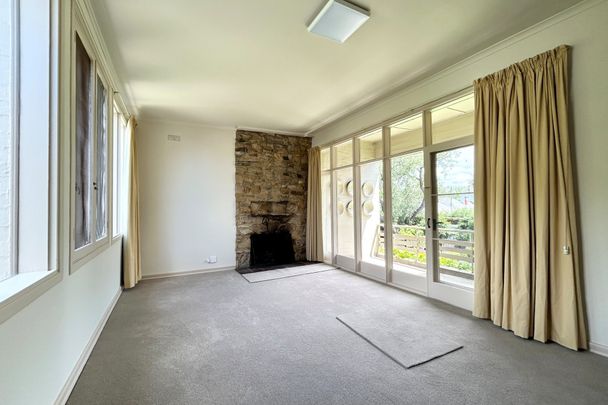 Glorious Scandinavian (Bauhaus) Living - Photo 1